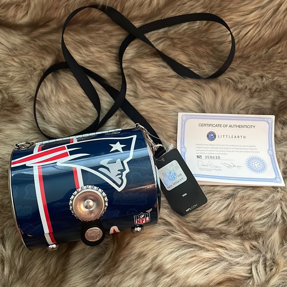Little Earth - NFL New England patriots purse